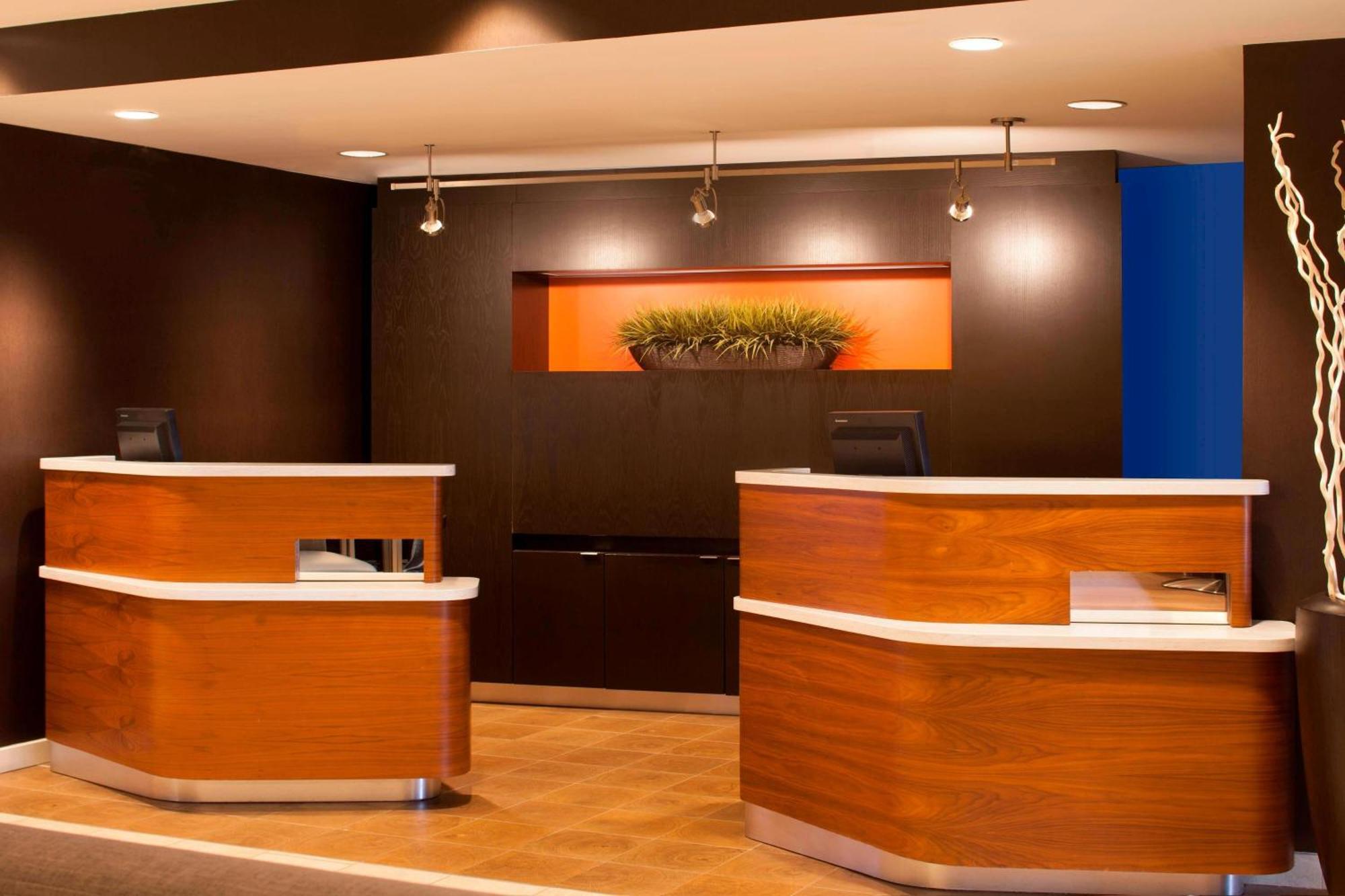 Country Inn & Suites By Radisson, Columbus-Edinburgh Kültér fotó