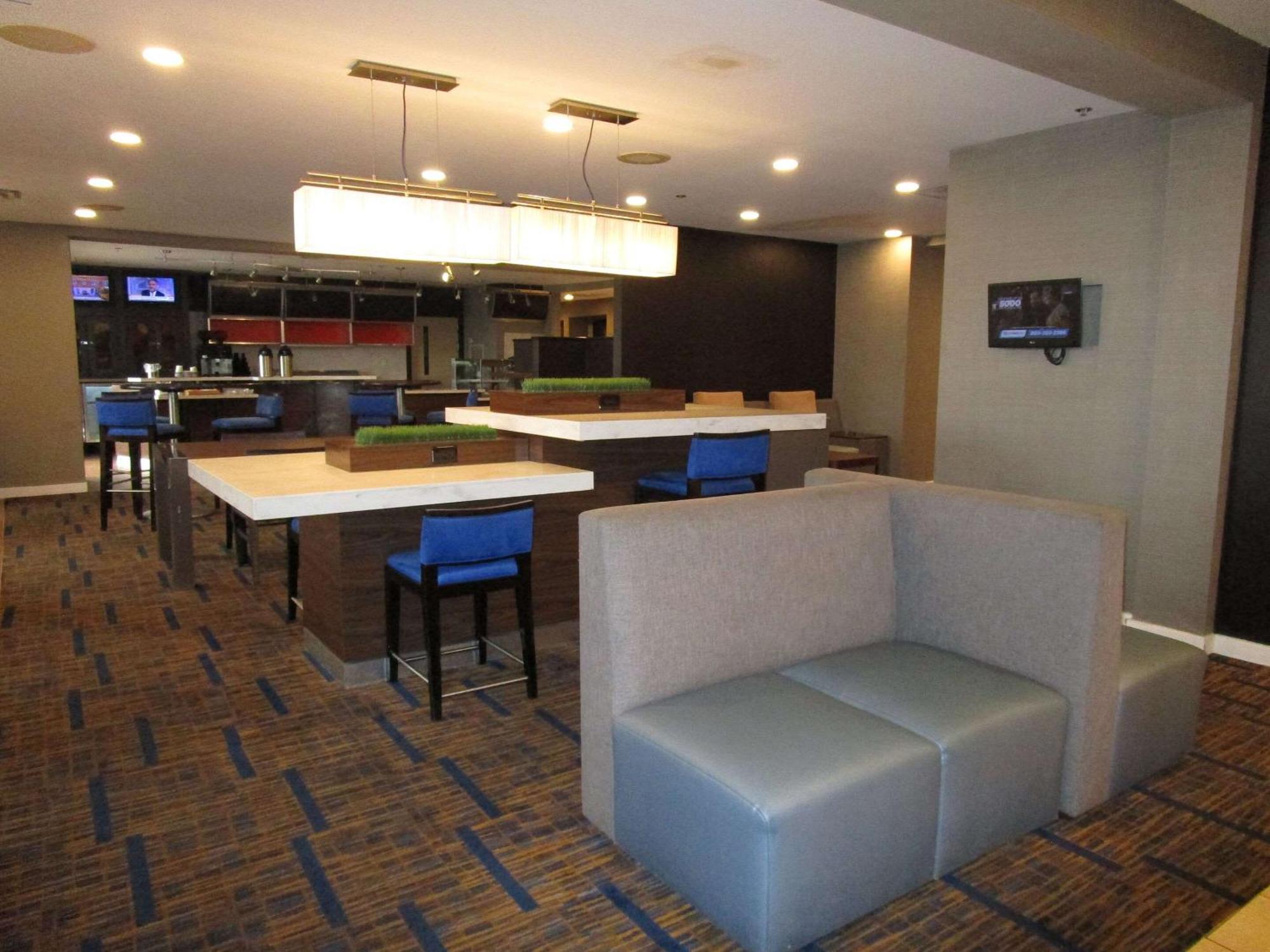 Country Inn & Suites By Radisson, Columbus-Edinburgh Kültér fotó