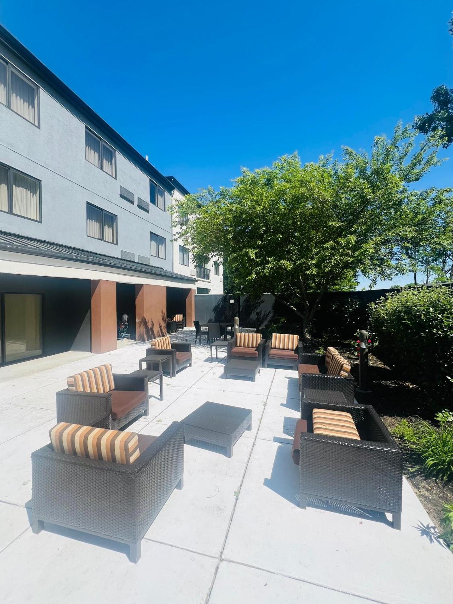 Country Inn & Suites By Radisson, Columbus-Edinburgh Kültér fotó